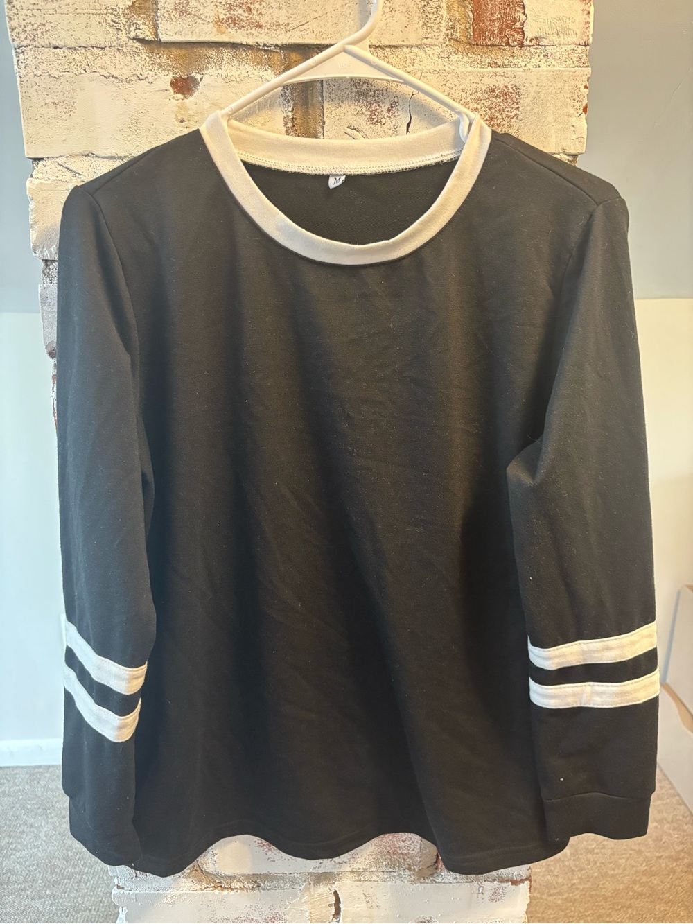 Black & Cream Crewneck Women’s Long Sleeve Top